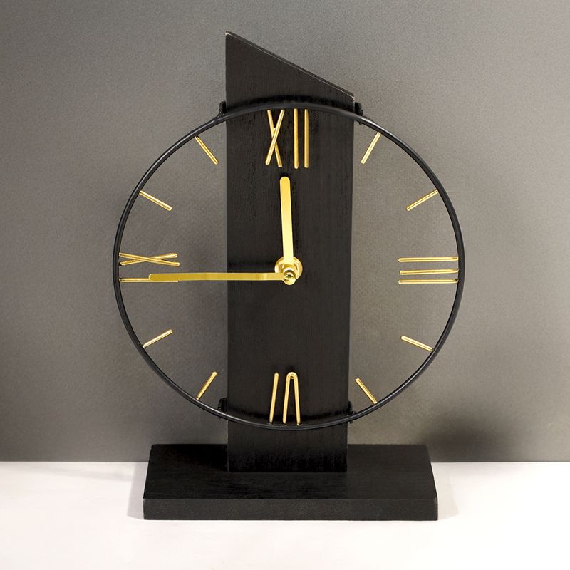 Часы настольные, в ассортименте