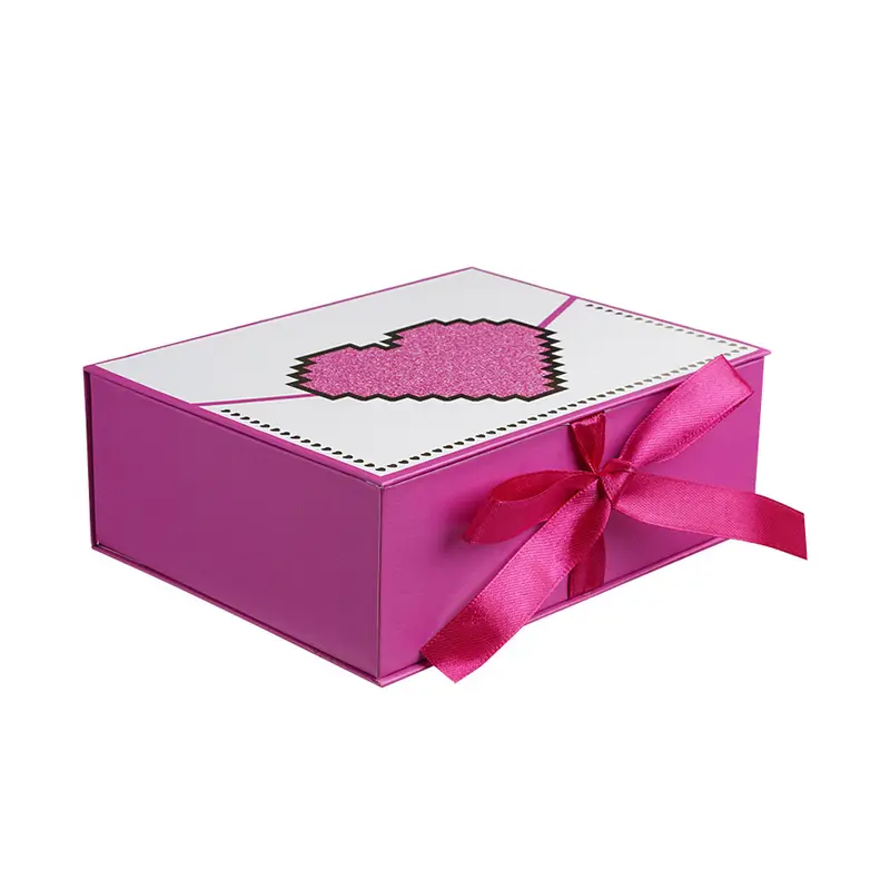Коробка подарочная "С любовью", With Love, 17х13х6 см, в ассортименте