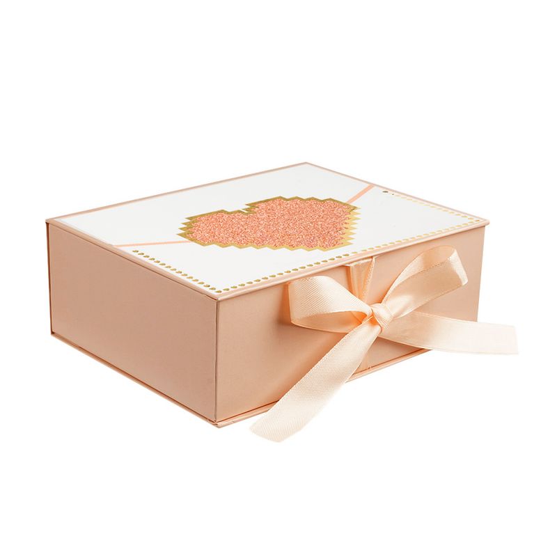 Подарочная коробка With Love, 17х13х6 см