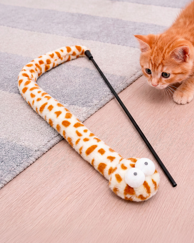 Игрушка для кошек "Плюшевая удочка", Pet Club, 110 см, в ассортименте