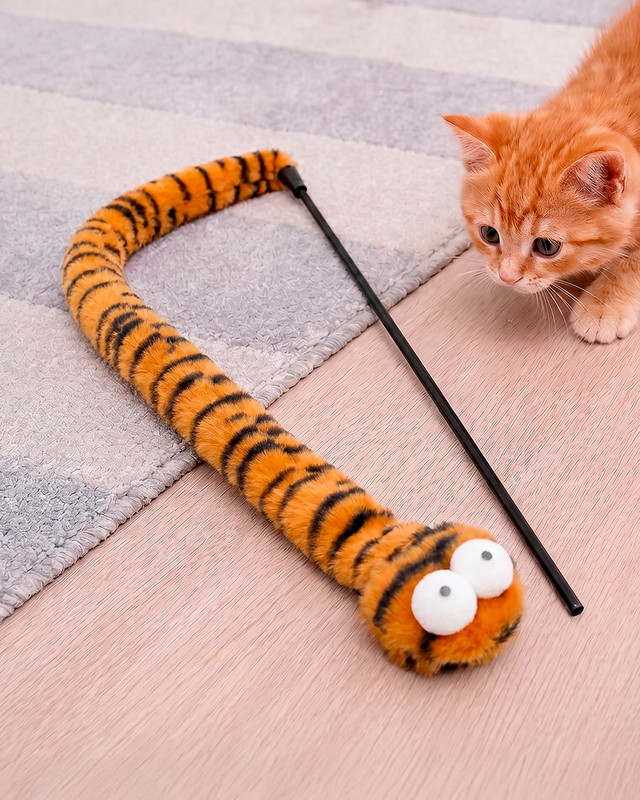 Игрушка для кошек "Плюшевая удочка", Pet Club, 110 см, в ассортименте