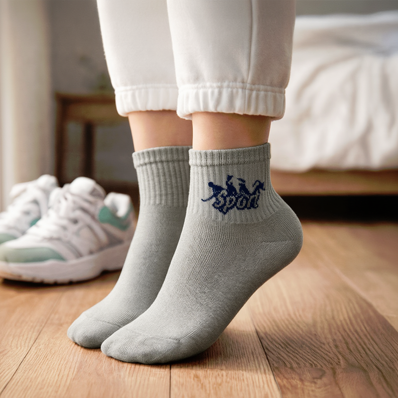 Pusaudžu sporta zeķes, dažādi veidi